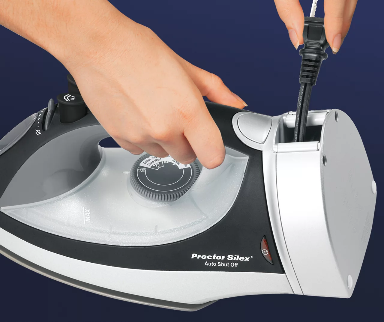 Hamilton Beach Auto Shutoff Steam Iron With Retractable Cord - Image 3