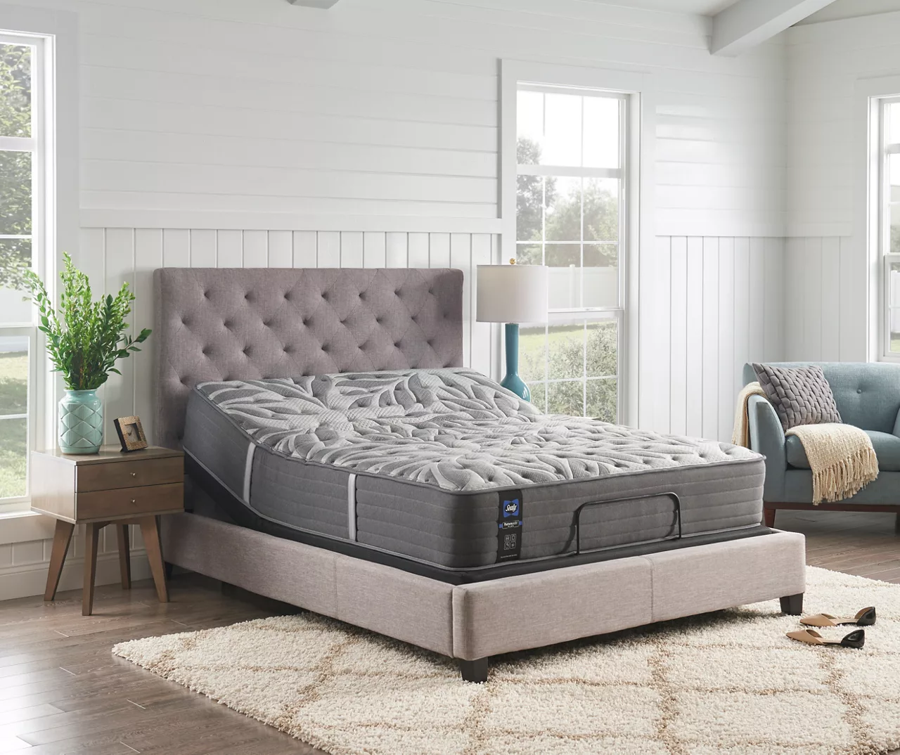 Sealy Posturepedic Plus Opportune II Tight Top Soft Mattress - Image 8