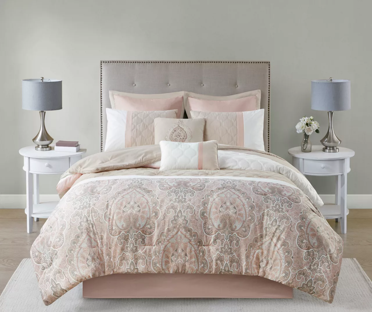 Stacie Comforter Set