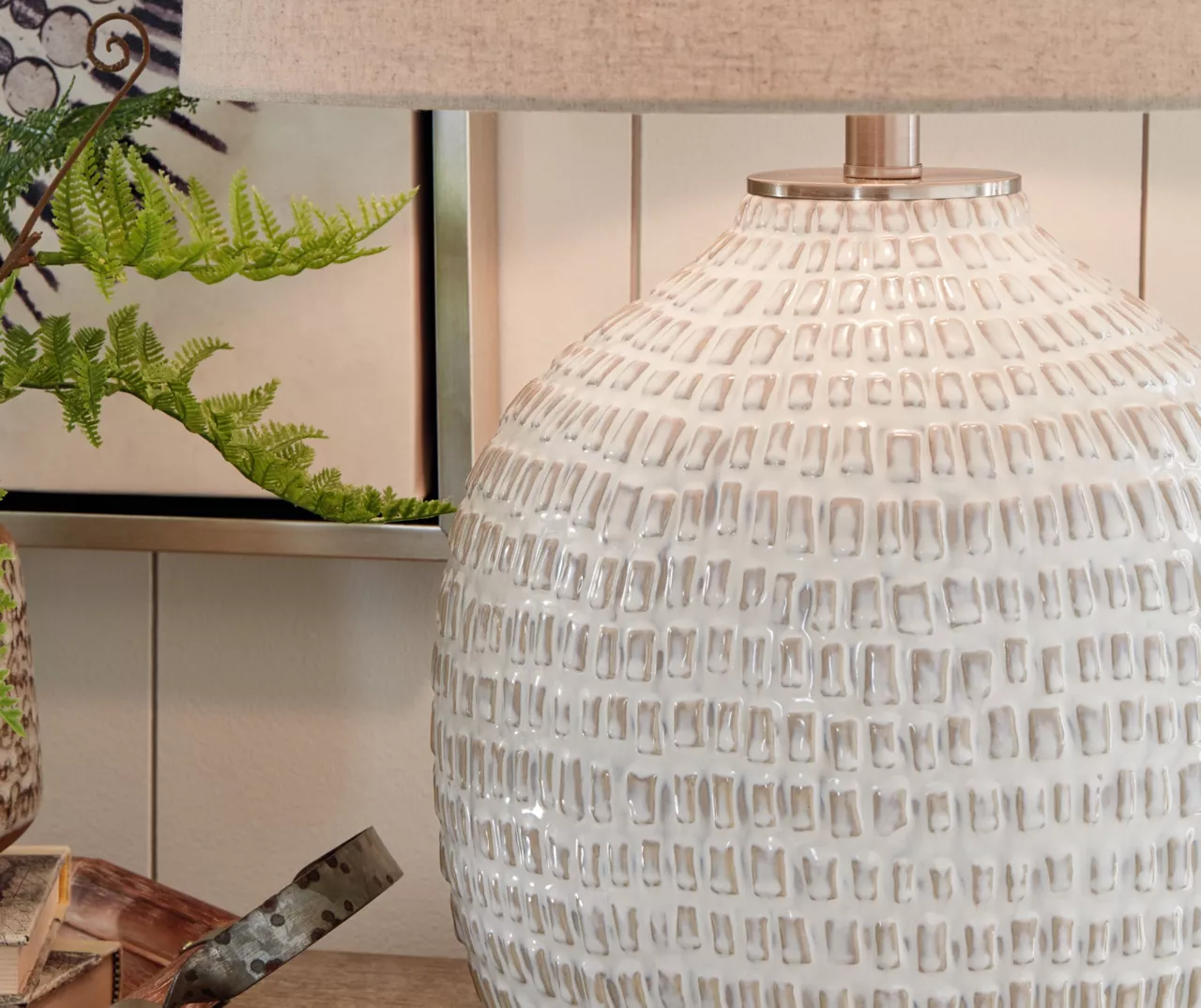 Beige Textures Jamon Ceramic Table Lamp - Image 3