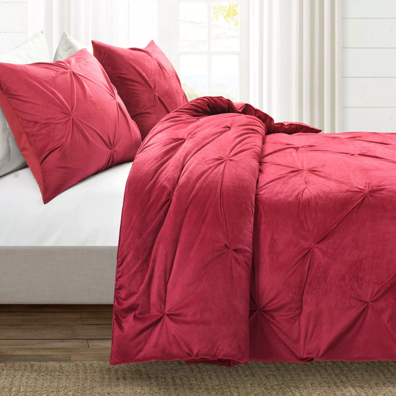 Red Diamond Pintuck Velvet King 3-Piece Comforter Set - Image 2