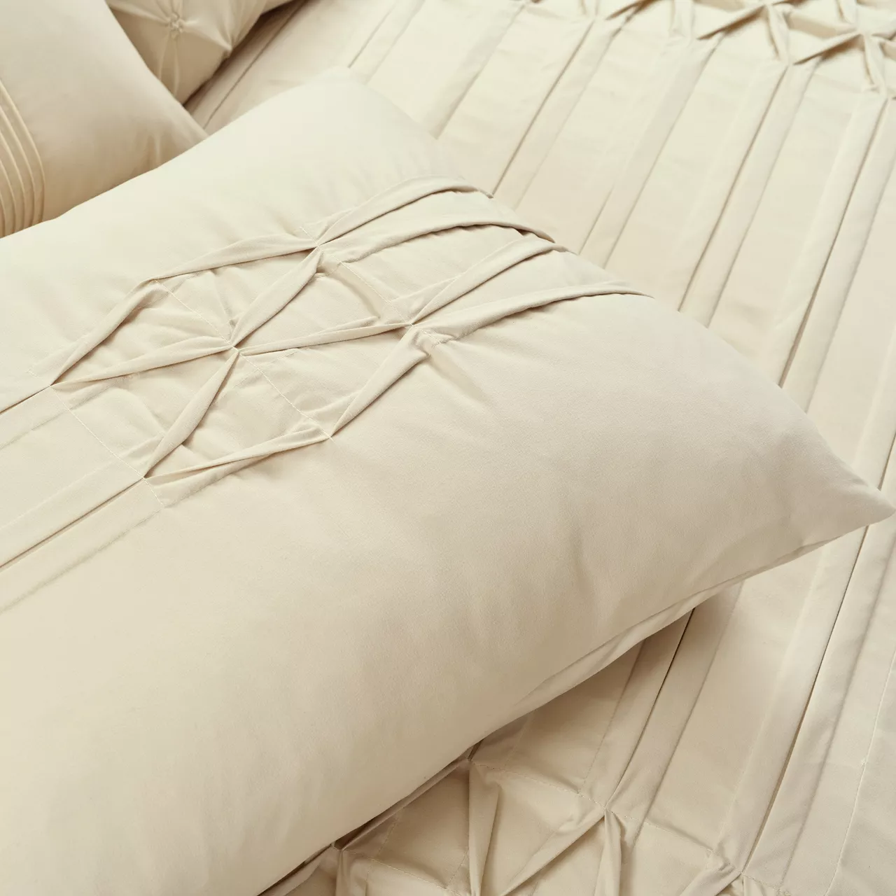 Aurora Pleated Pintuck Comforter Set - Image 15