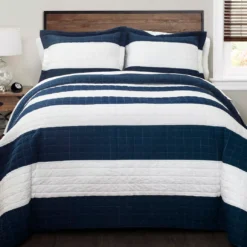 New Berlin Color Block Stripe Quilt Set