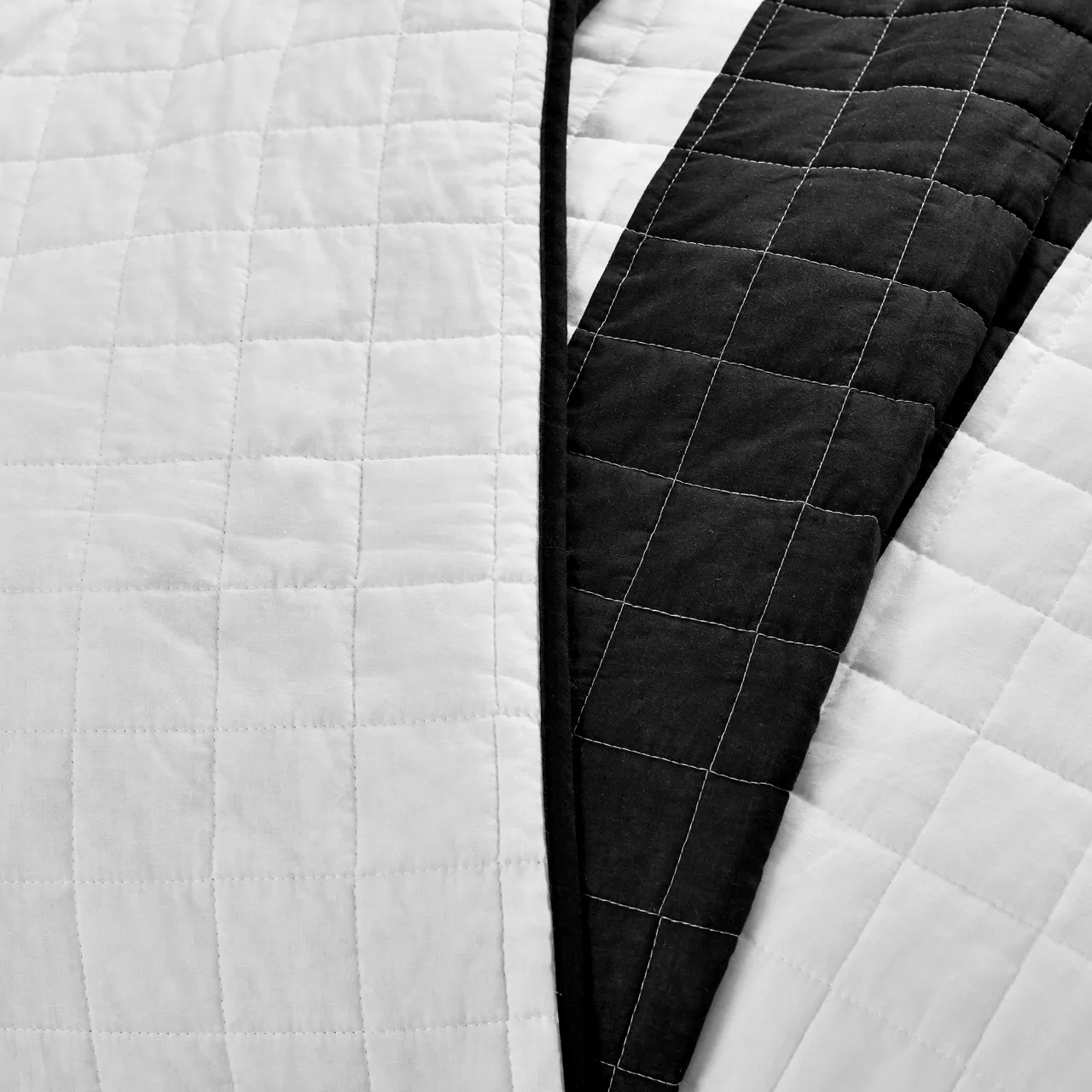 New Berlin Color Block Stripe Quilt Set - Image 20