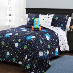 Navy & White Universe Quilt Set