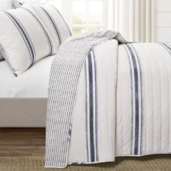 Farmhouse White & Navy Stripe Reversible King 3-Piece Quilt Set