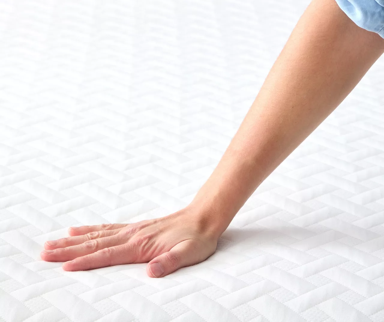 10" Twin Plush Gel Memory Foam Mattress-In-A-Box - Image 4