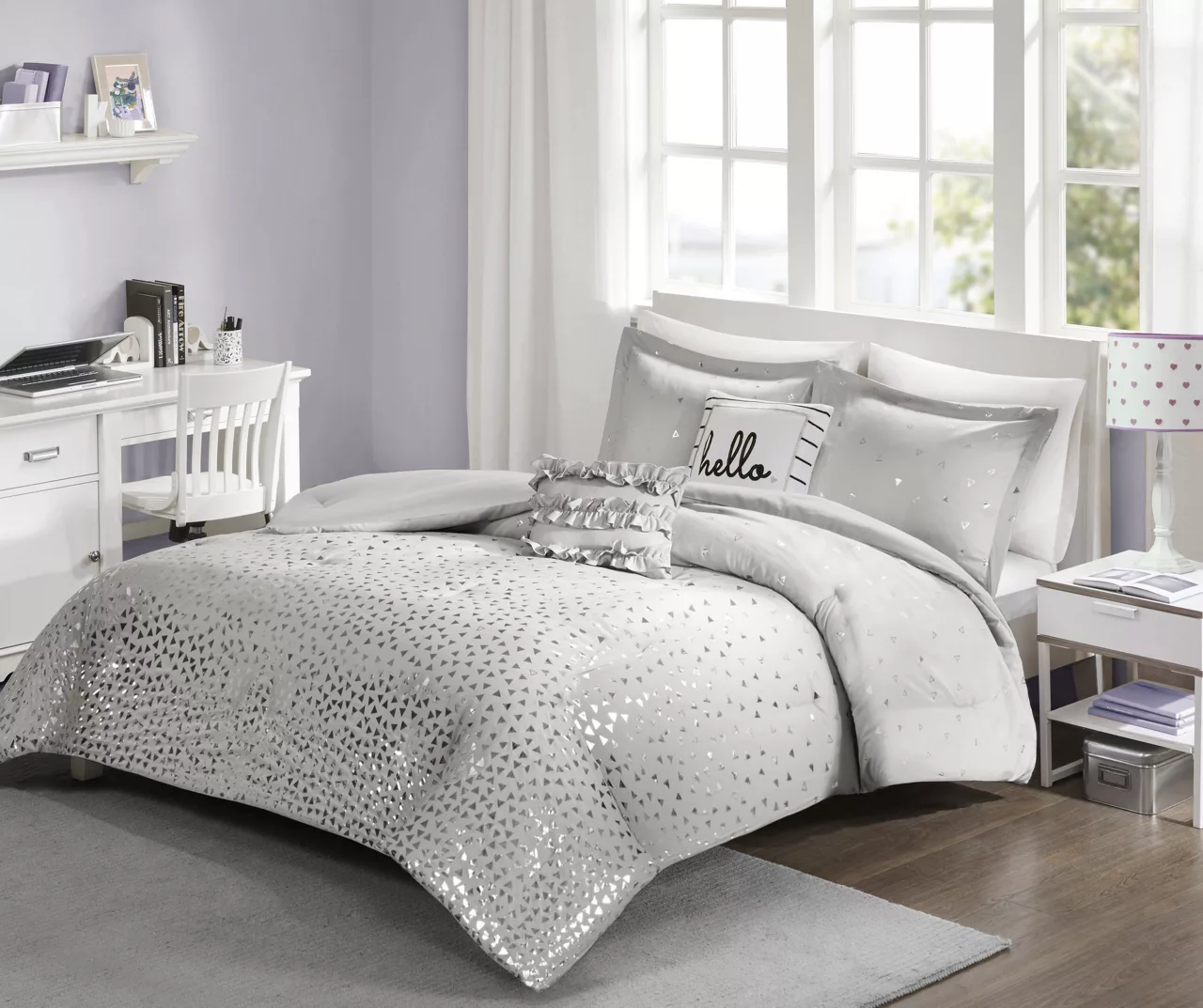 Nova Gray & Silver Metallic Triangle Full/Queen 5-Piece Comforter Set - Image 2