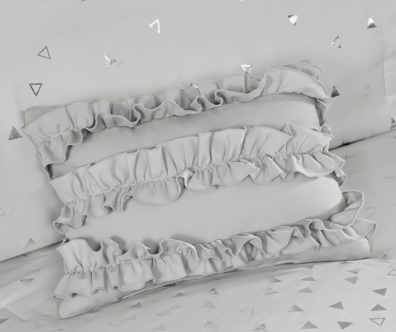 Nova Gray & Silver Metallic Triangle Full/Queen 5-Piece Comforter Set - Image 6