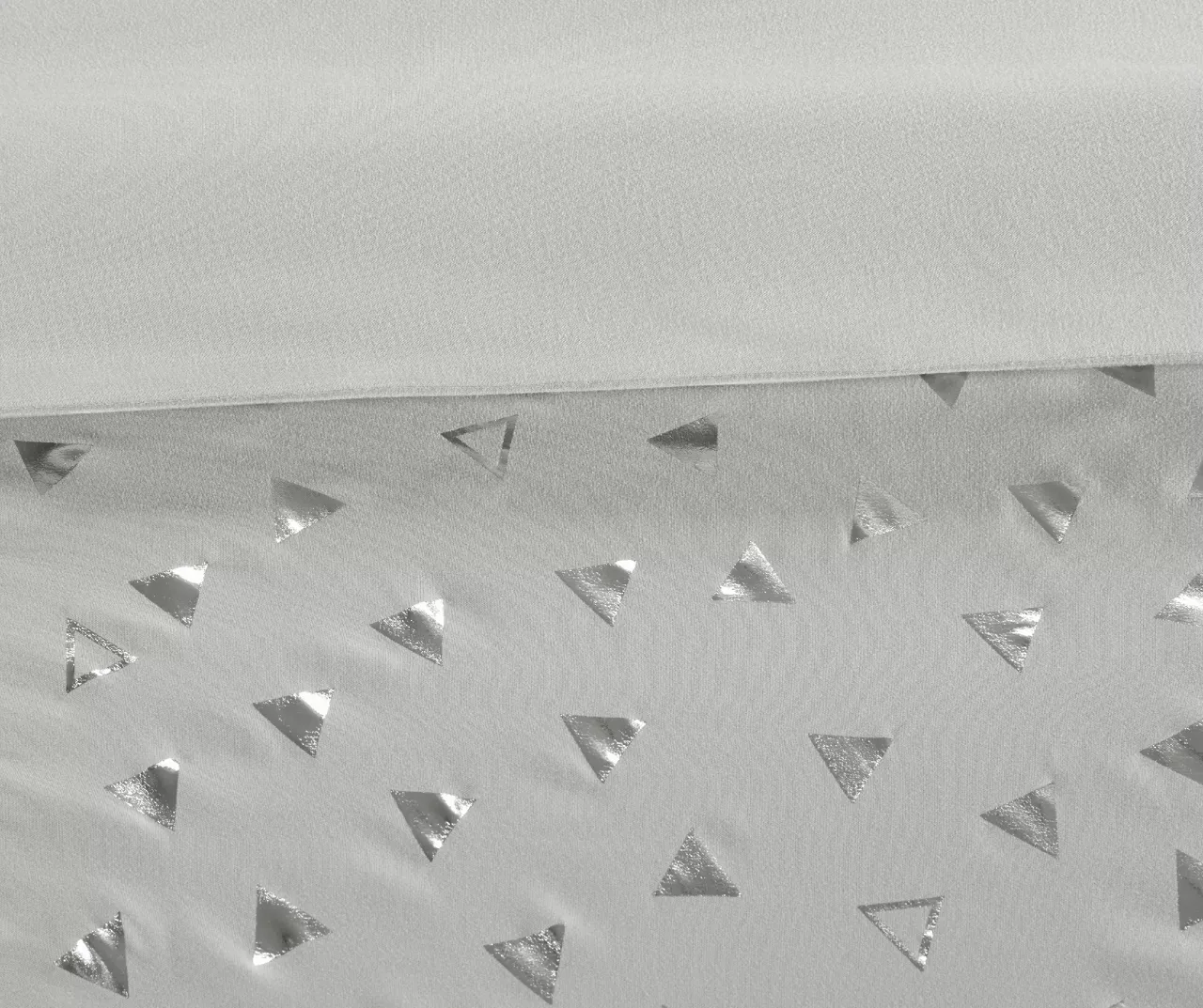 Nova Gray & Silver Metallic Triangle Full/Queen 5-Piece Comforter Set - Image 7