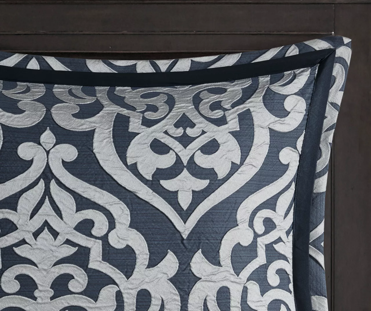 Eliot Navy & White Damask Jacquard King 8-Piece Comforter Set - Image 8