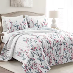 Mirabelle Blue & Dark Pink Watercolor Floral Full/Queen 3-Piece Quilt Set
