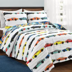 White Multi-Color Race Cars Reversible Twin 2-Piece Quilt Set
