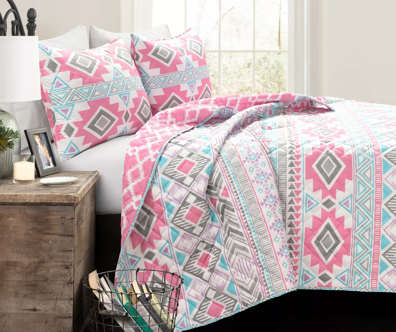 Pink & Turquoise Geometric Stripe Reversible Full/Queen 3-Piece Quilt Set - Image 2