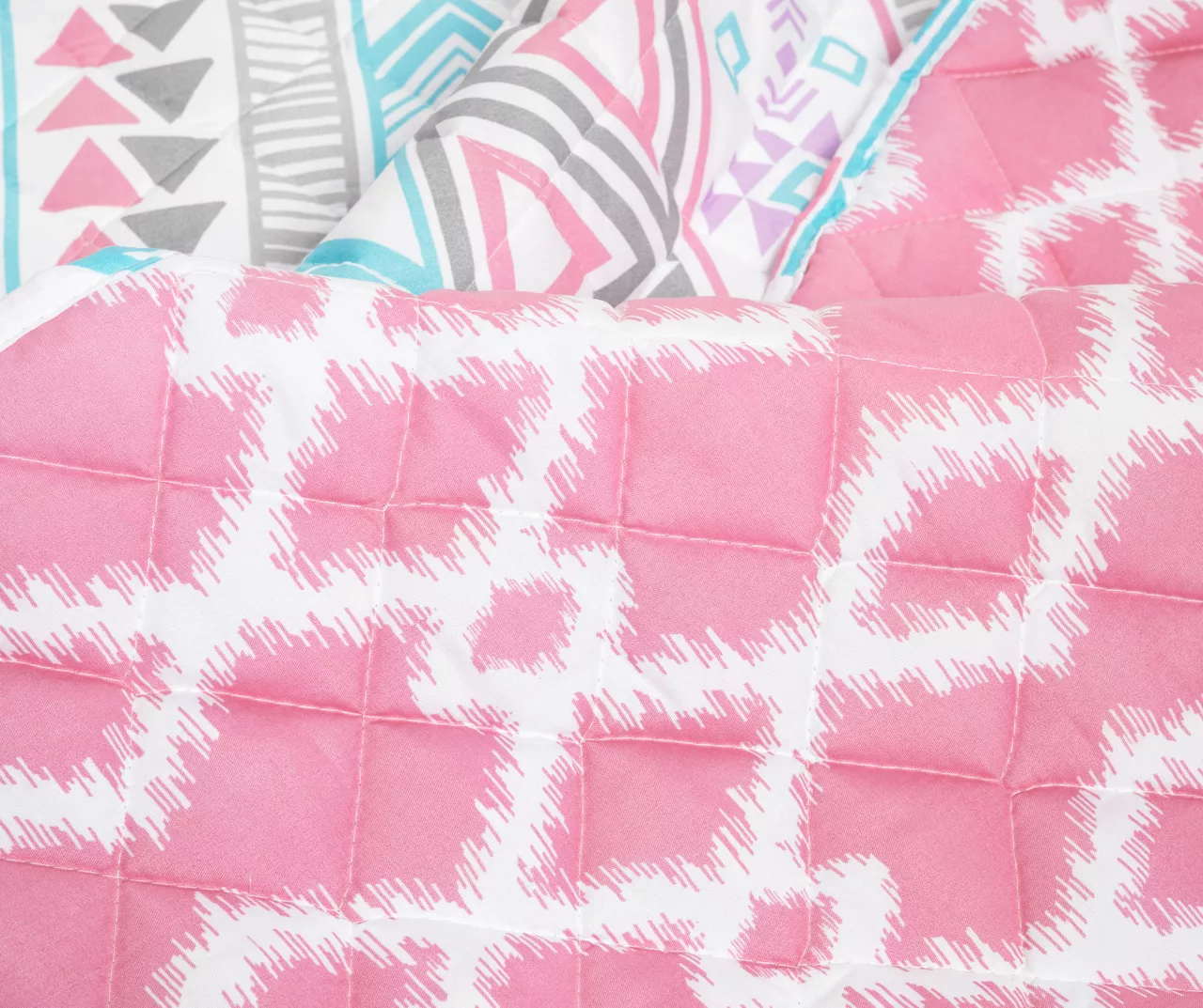 Pink & Turquoise Geometric Stripe Reversible Full/Queen 3-Piece Quilt Set - Image 4