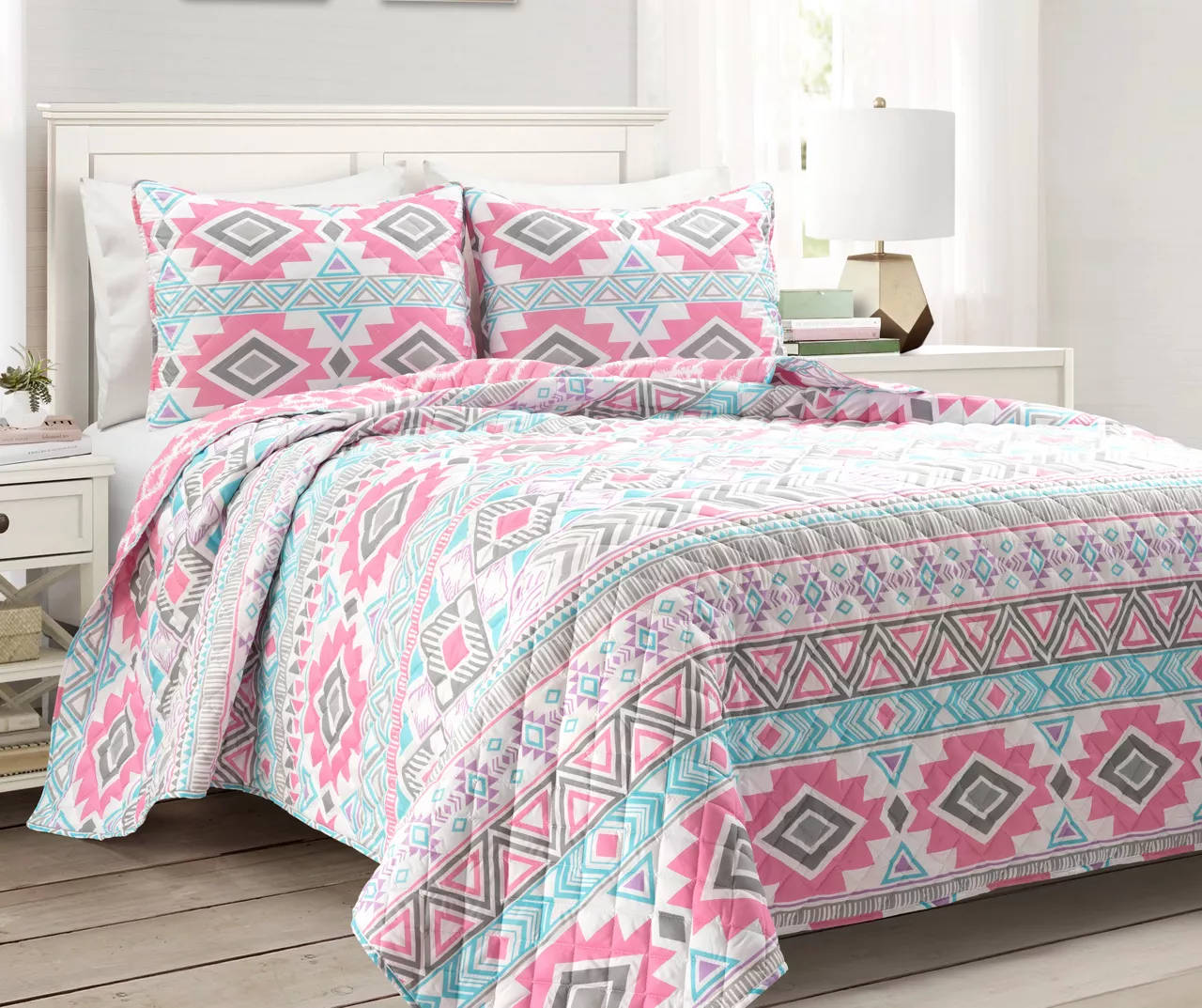 Pink & Turquoise Geometric Stripe Reversible Full/Queen 3-Piece Quilt Set