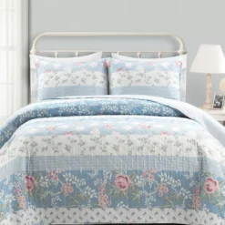 Blue Floral & Stripe Cotton Reversible Full/Queen 3-Piece Quilt Set