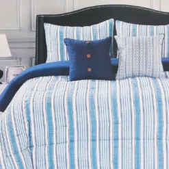 CHAPS Comforter Set