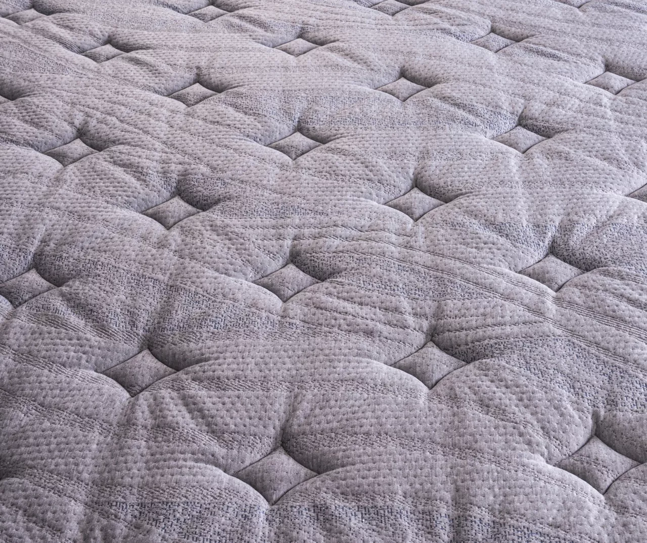 Danielsville Twin Plush Mattress - Image 9