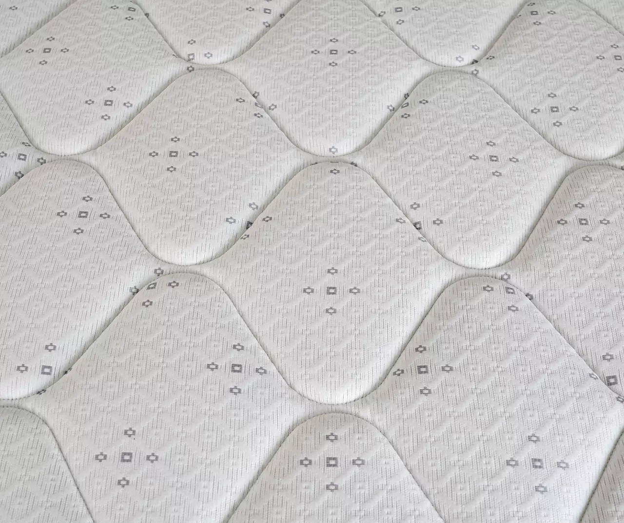 Serta Beverly Firm Mattress - Image 11