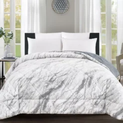 Gray Marble Print Faux Fur Full/Queen Comforter