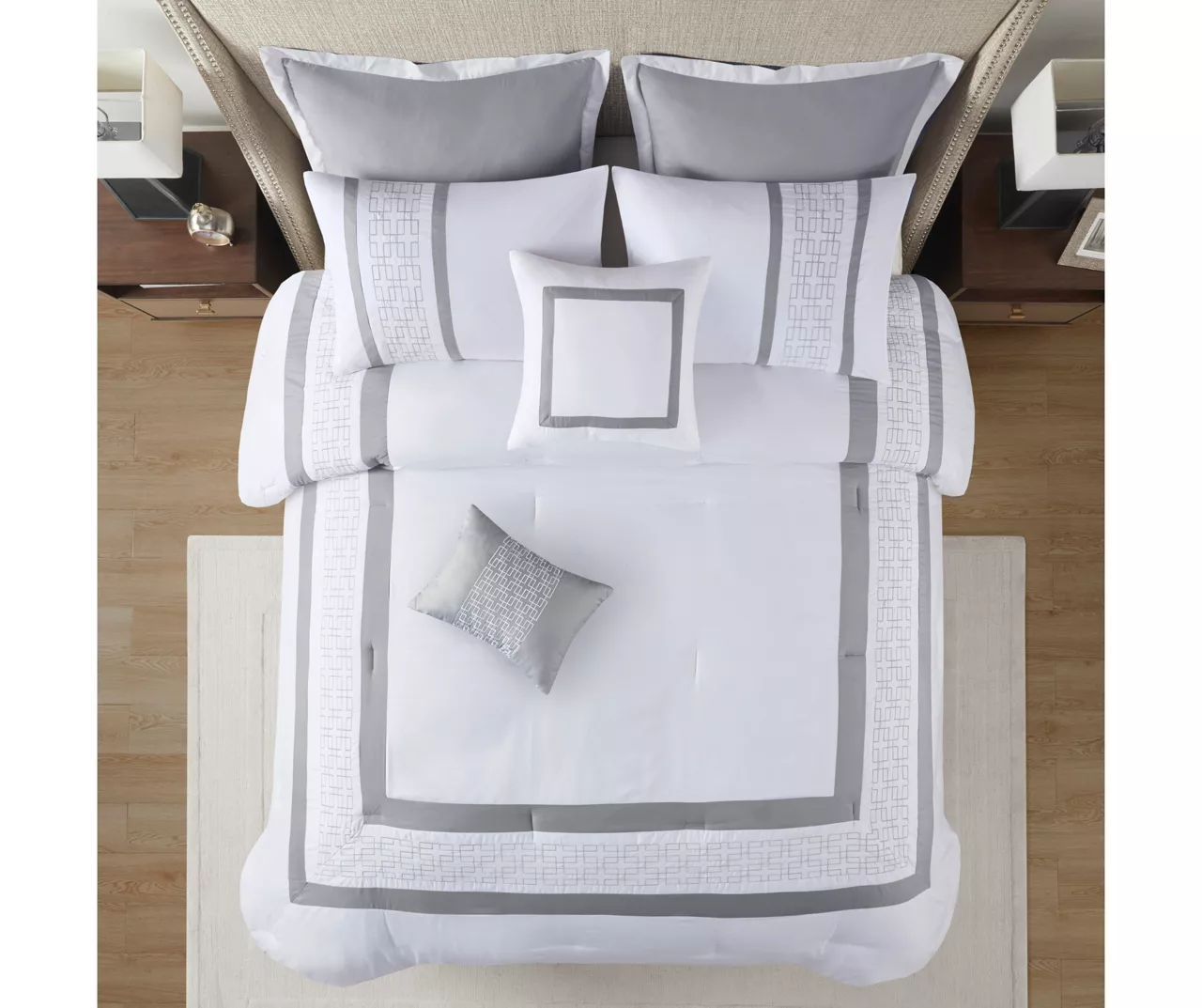 Elmore Bordered Comforter Set - Image 15