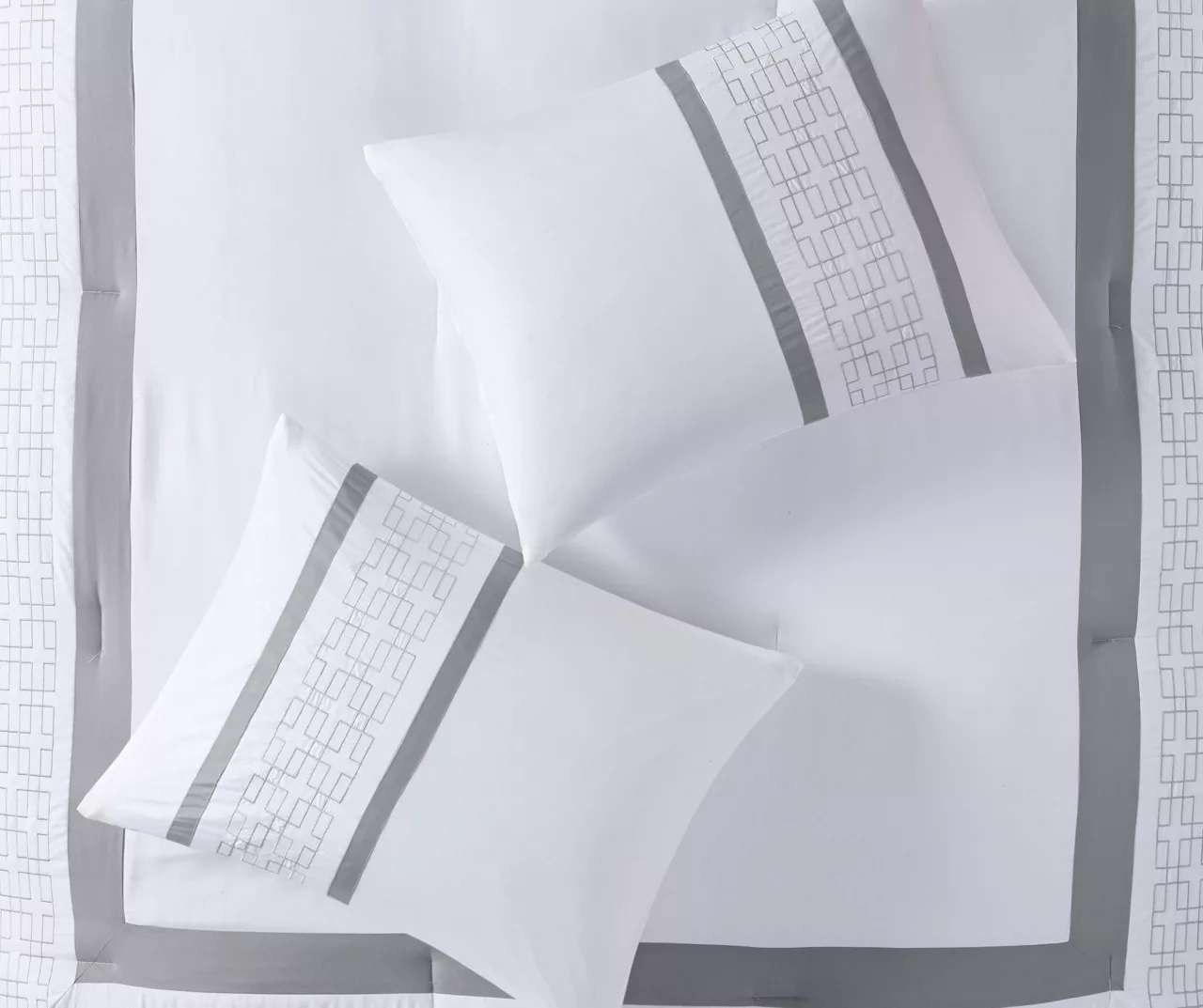 Elmore Bordered Comforter Set - Image 20