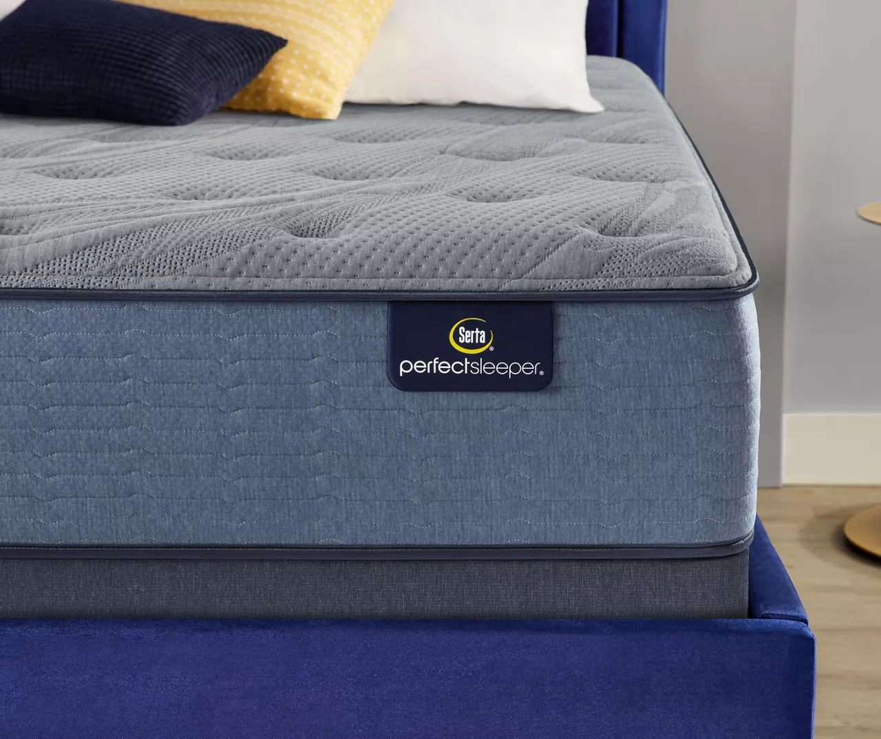 Broyhill By Serta Seymour Queen Plush Mattress & Low Profile Box Spring Set, Perfect Sleeper - Image 3